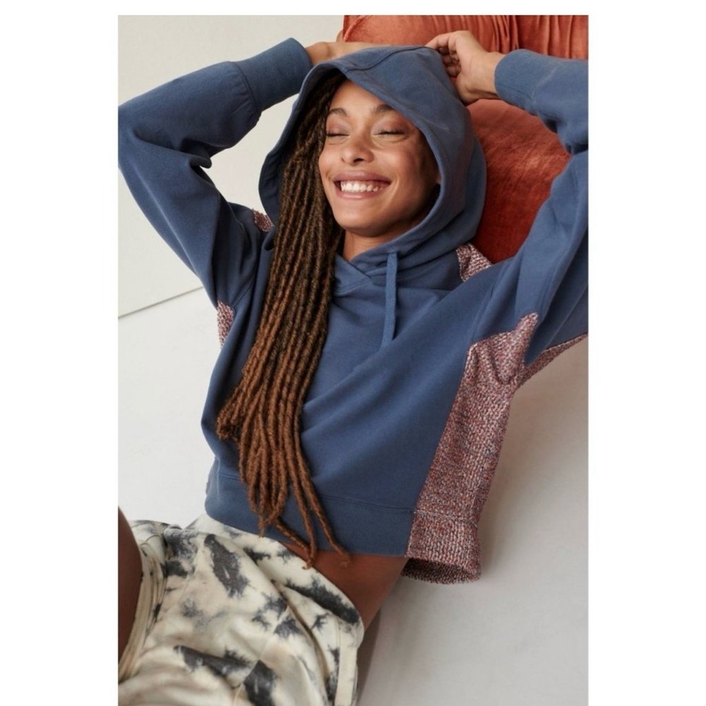 Anthropologie Saturday Sunday Karla cropped sweatshirt hoodie small